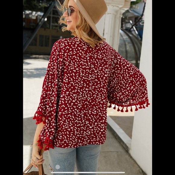 V neck polka dot print blouse. - Picture 2 of 2
